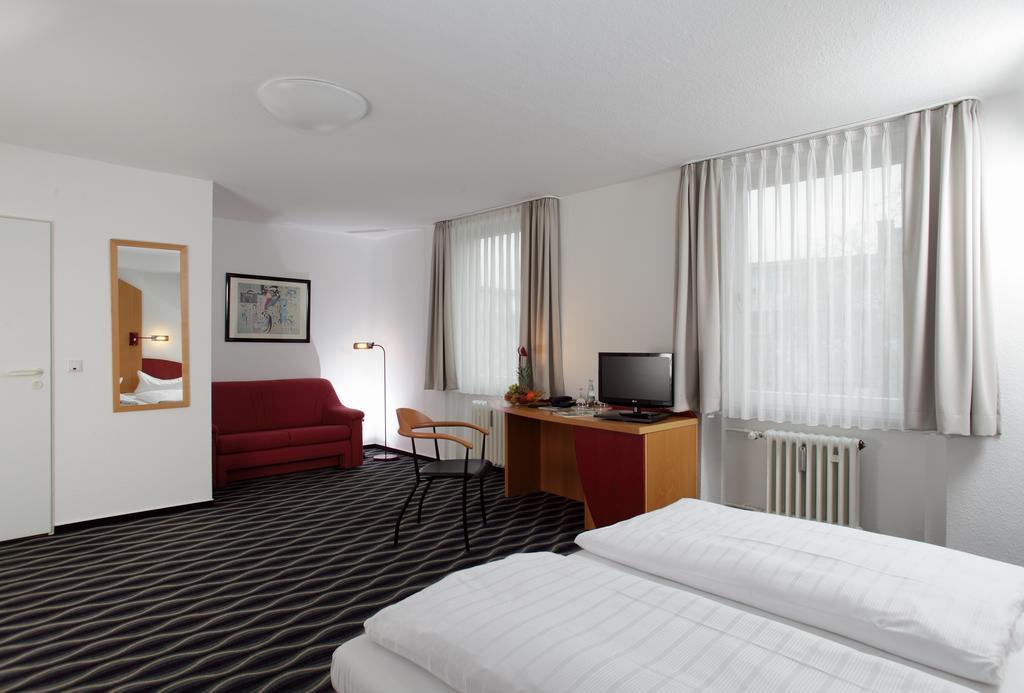 Stadthotel Κάσελ Εξωτερικό φωτογραφία